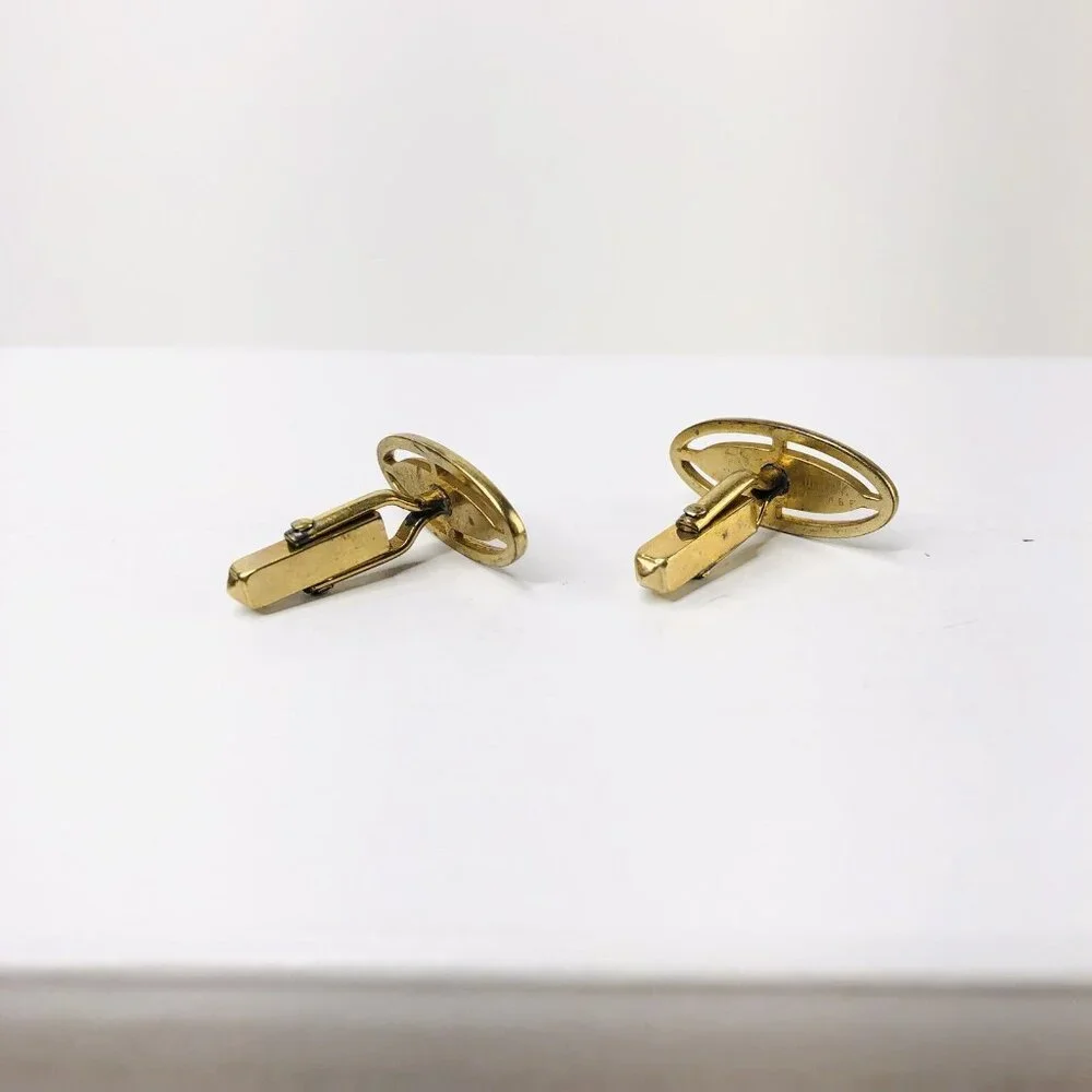 Swank Mens Fashion Cufflinks Oval Gold Quiet Luxury Old Money Career Business